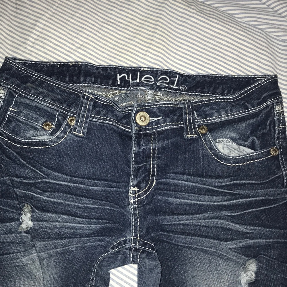 capris dark washed